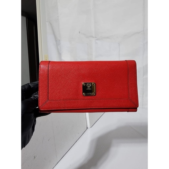 Authentic MCM Zipper Trifold Leather Wallet Red - Picture 1 of 10